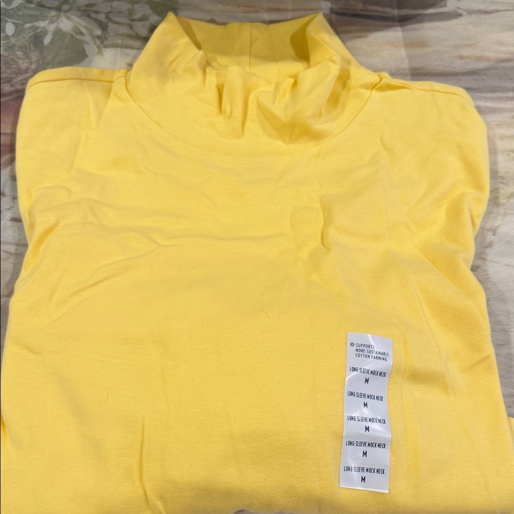 Women's Croft & Barrow Essential Long-Sleeve
Mockneck Top